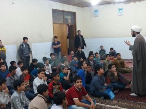 حضور بچه های منتخب مدرسه ابتدایی رازی در مسجد حجازی